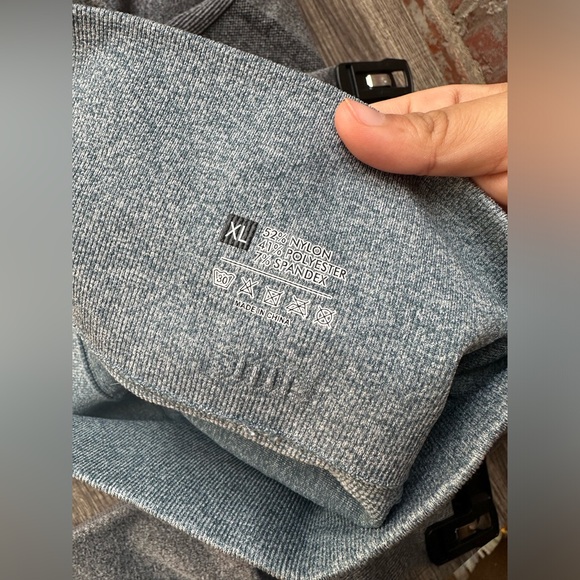 Women’s Workout Leggings; size xl - Picture 4 of 10